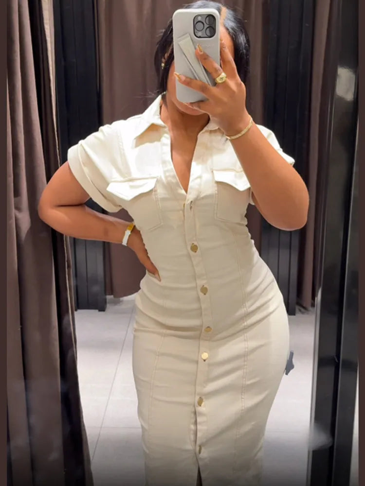 Elegant shirt dress with button closure